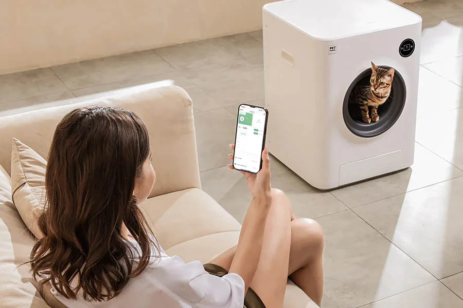 how to clean a cat litter box