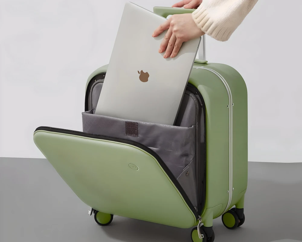essential travel bag